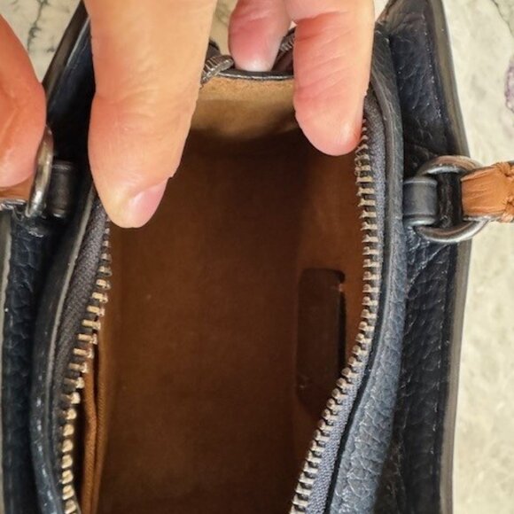 Coach Micro Zoe in Colorblock.  Fits iPhone 15 Pro and iPhone 16 EUC No Flaws - Picture 5 of 9